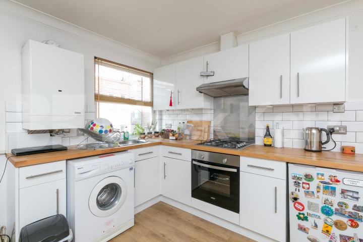 Well Located modern 1 bedroom property close to station and amenities  Upper Street, Highbury & Islington 